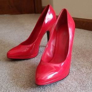 Red BCBG Melbee Pumps - Size 7